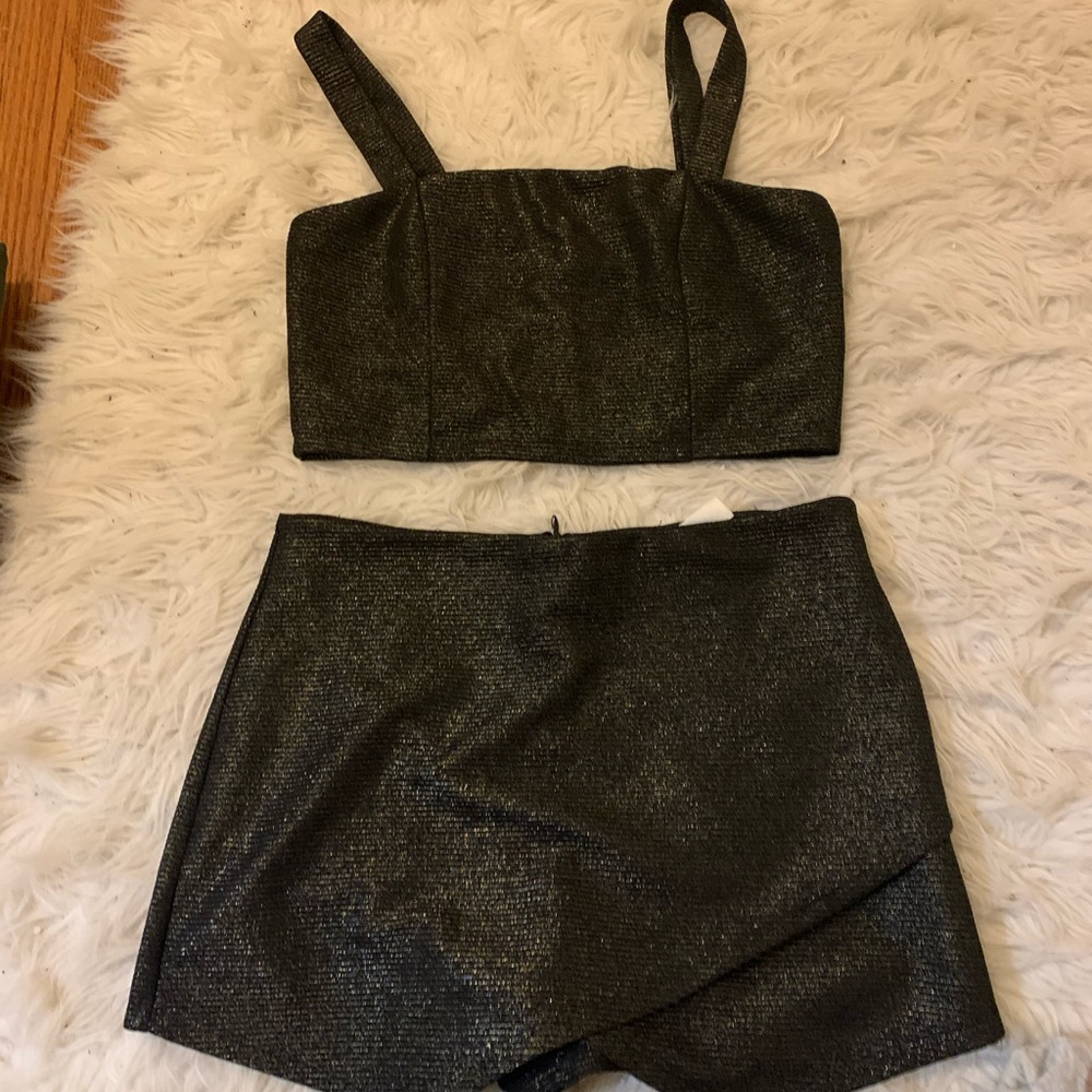 2 piece envelope skirt with crop top